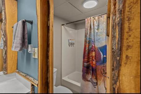 Stonegate Lodge King Bed Wifi Roku Tv Salt Water Pool Room #203 Юрика-Спрінгс Екстер'єр фото